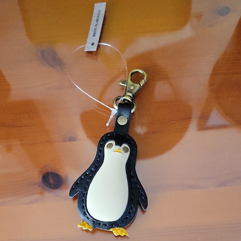 Portland Leather Black Penguin Keychain